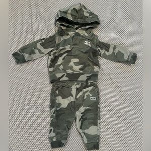 Kitch Sweatsuit 2 piece set Cameoflage 3-6 Months